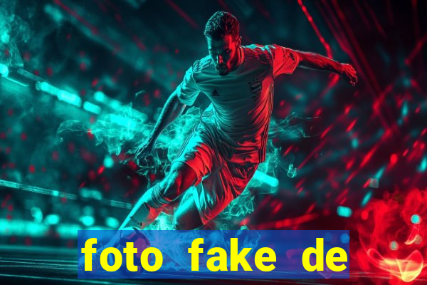 foto fake de menina cacheada