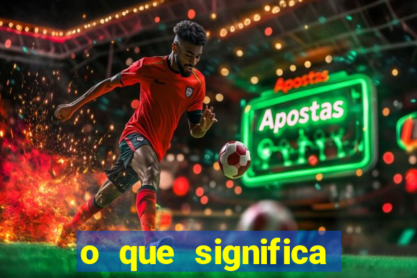 o que significa sonhar dobrando roupas