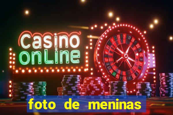 foto de meninas cacheadas fake