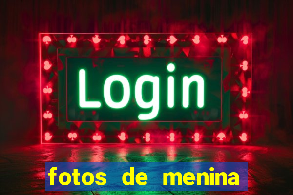 fotos de menina cacheada no espelho